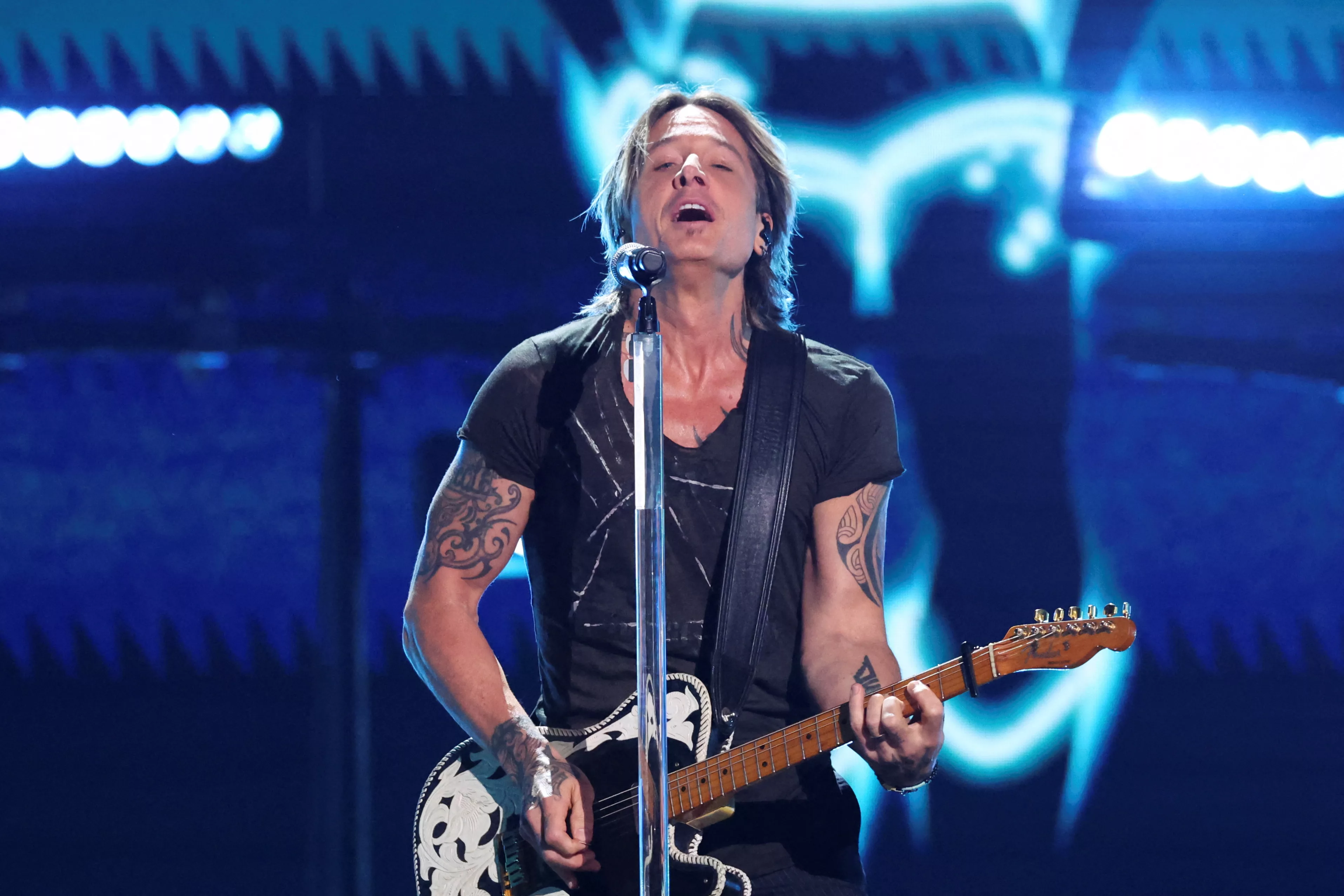 58th-academy-of-country-music-acm-awards-in-frisco-24