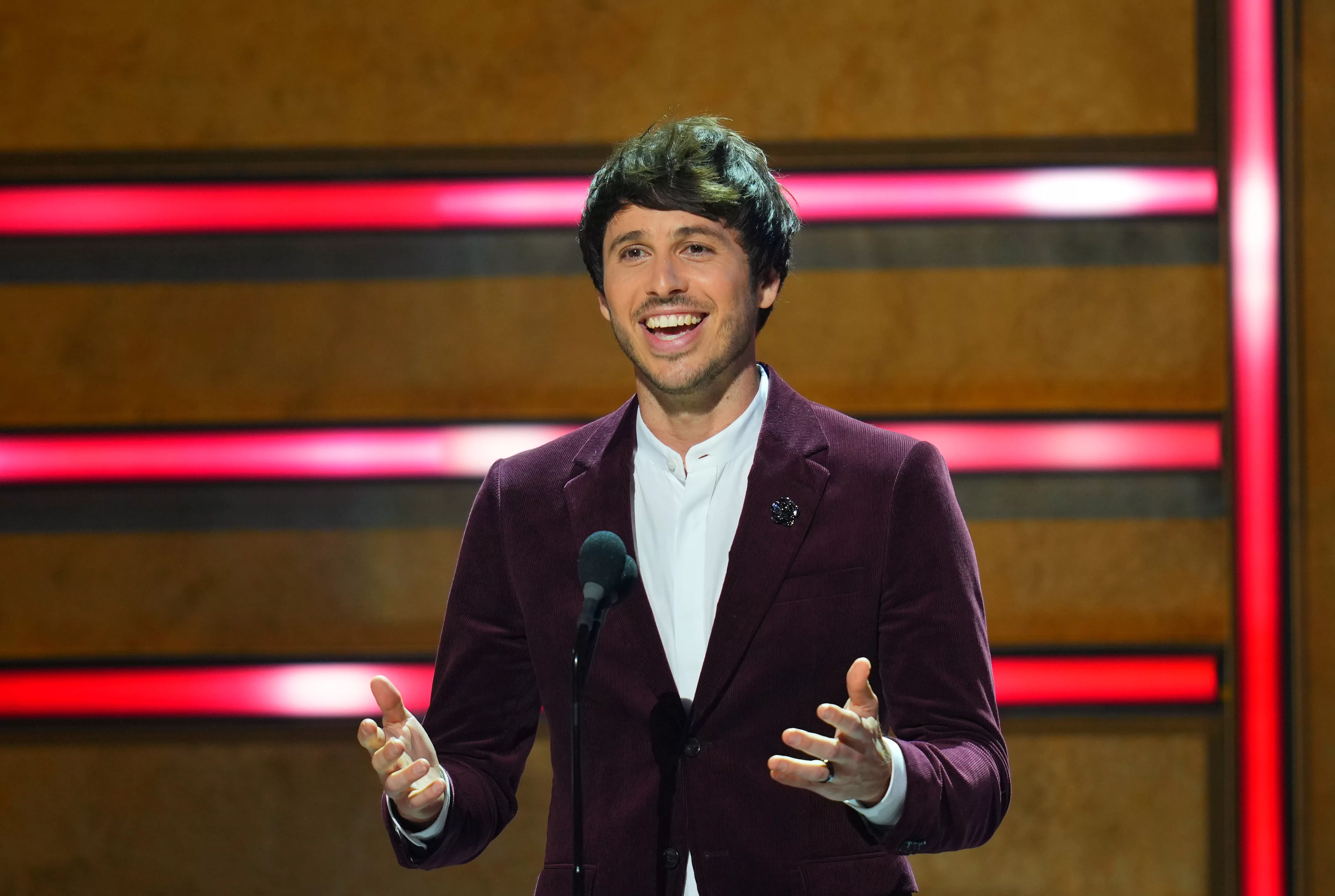 cmt-artists-of-the-year-award-show-in-nashville-tennessee-9