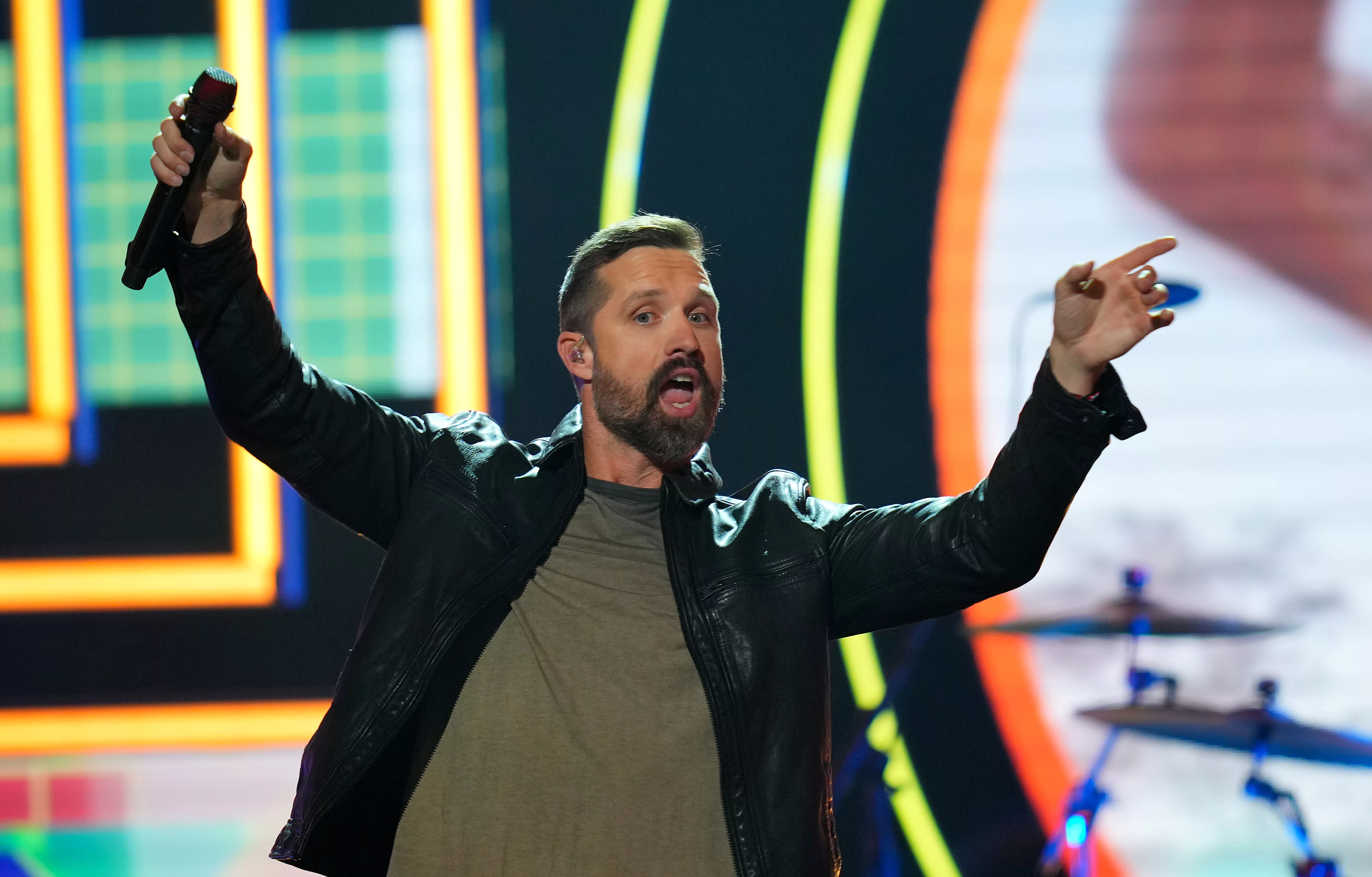 cmt-artists-of-the-year-award-show-in-nashville-tennessee-10
