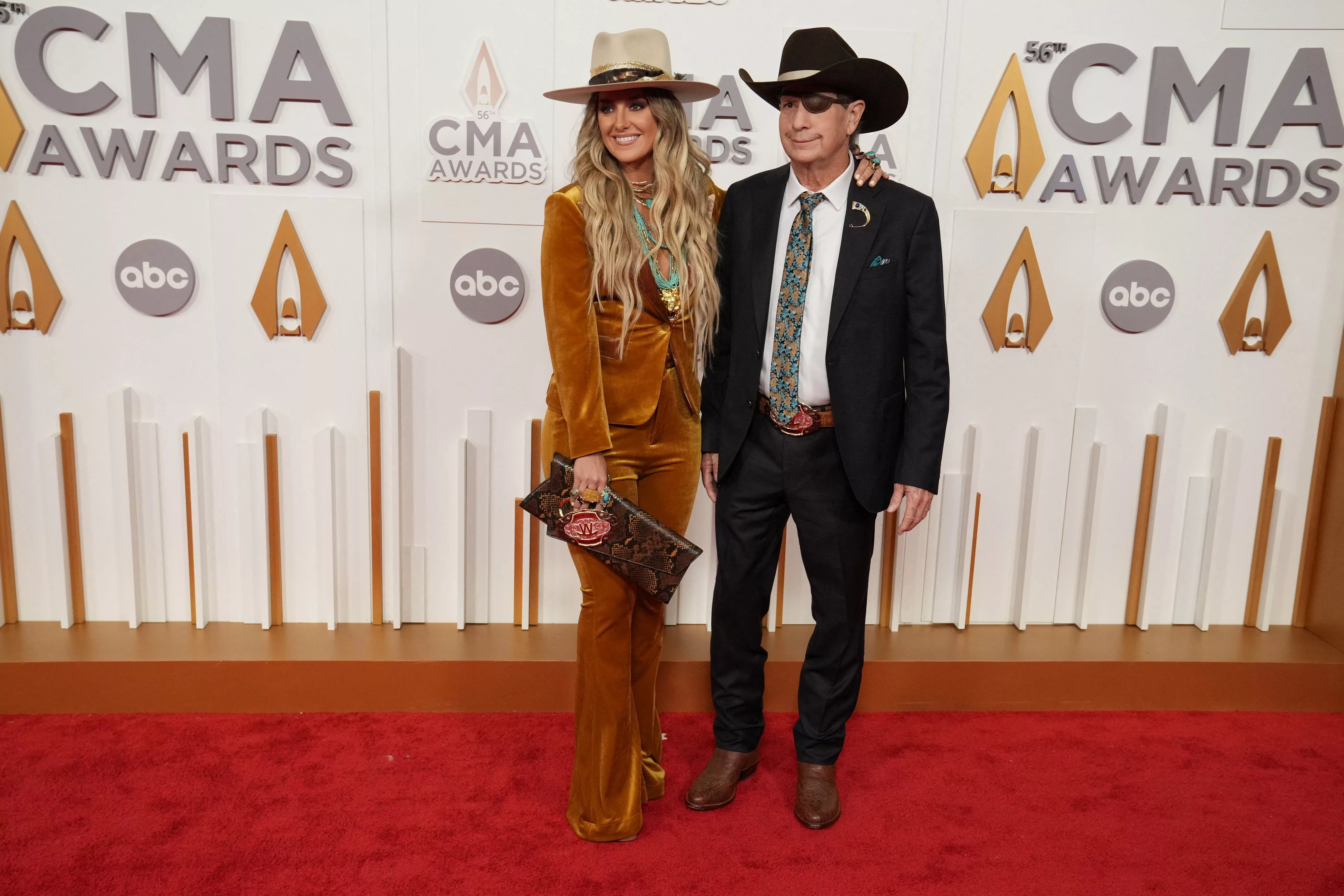 56th-annual-cma-awards-in-nashville-75