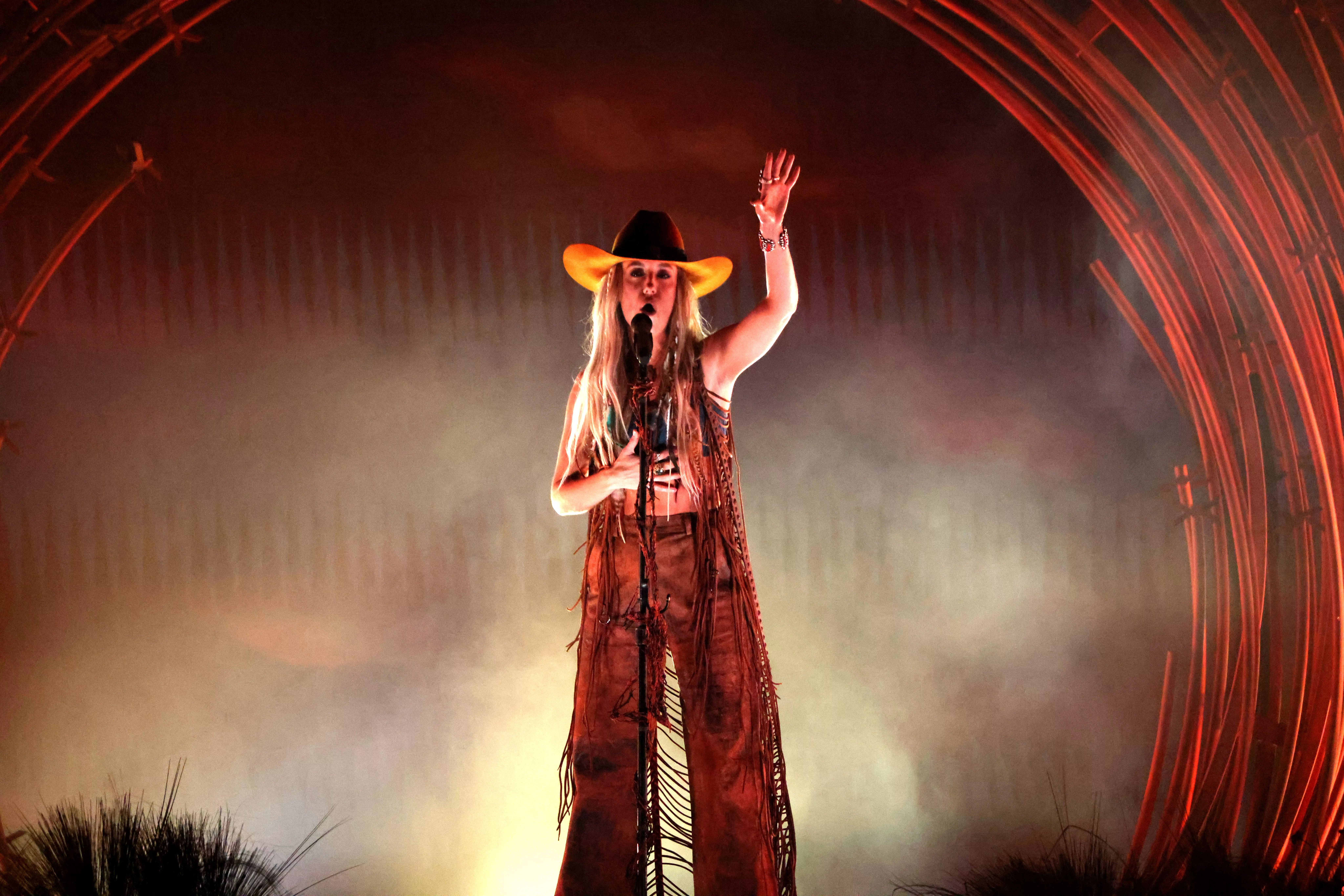57th-annual-cma-awards-in-nashville-22