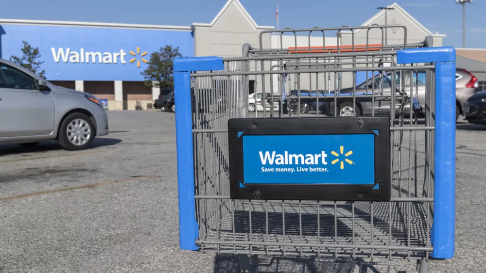 walmart-retail-location-walmart-introduced-its-veterans-welcome-home-commitment-and-plans-on-hiring-265000-veterans