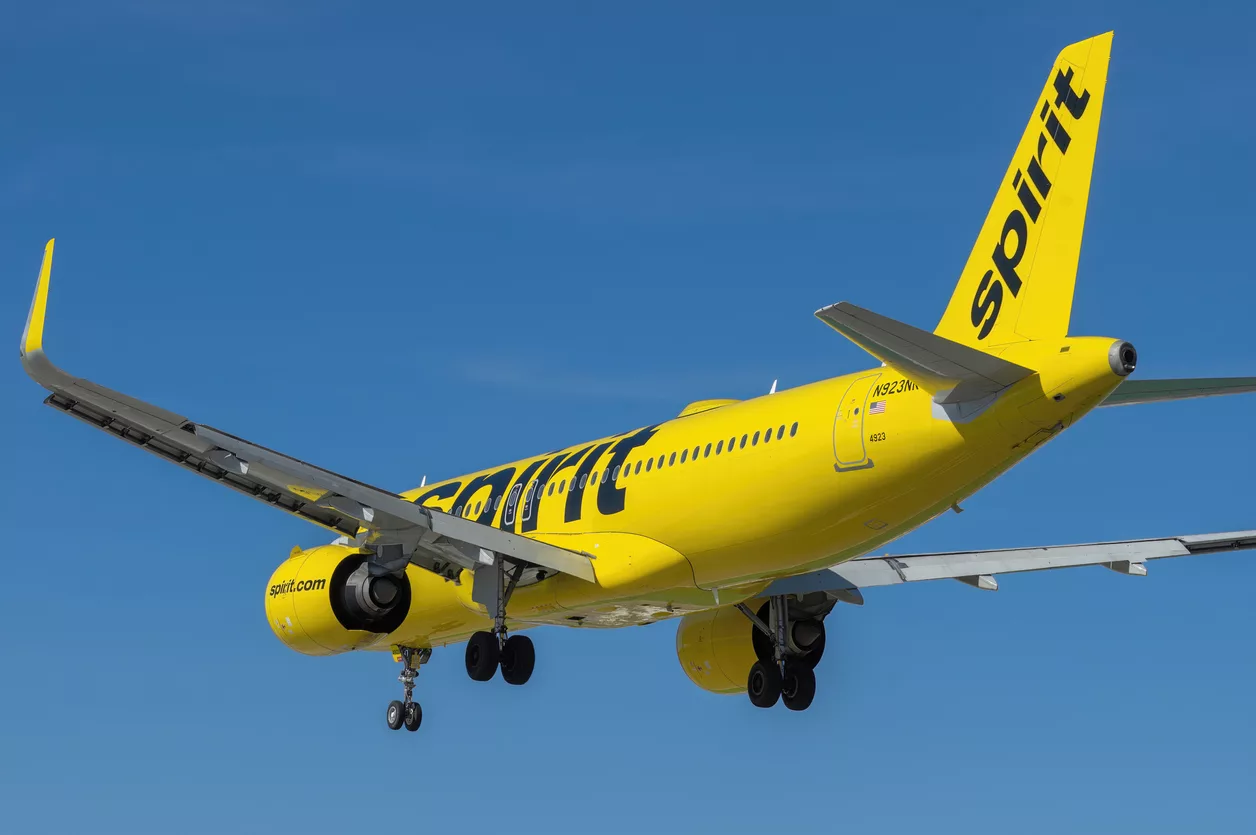 spirit-airlines-airbus-approaching