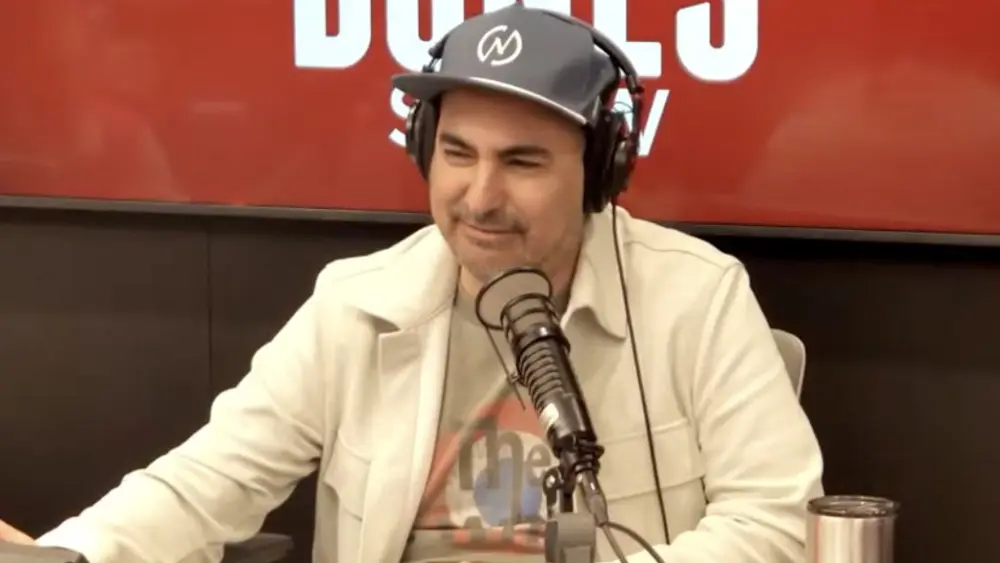 698ce0ce3a94e3bfb545350f817980