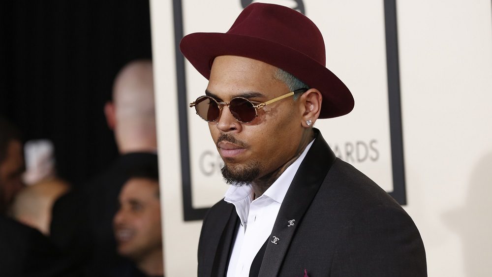 singer-chris-brown-arrives-at-the-57th-annual-grammy-awards-in-los-angeles