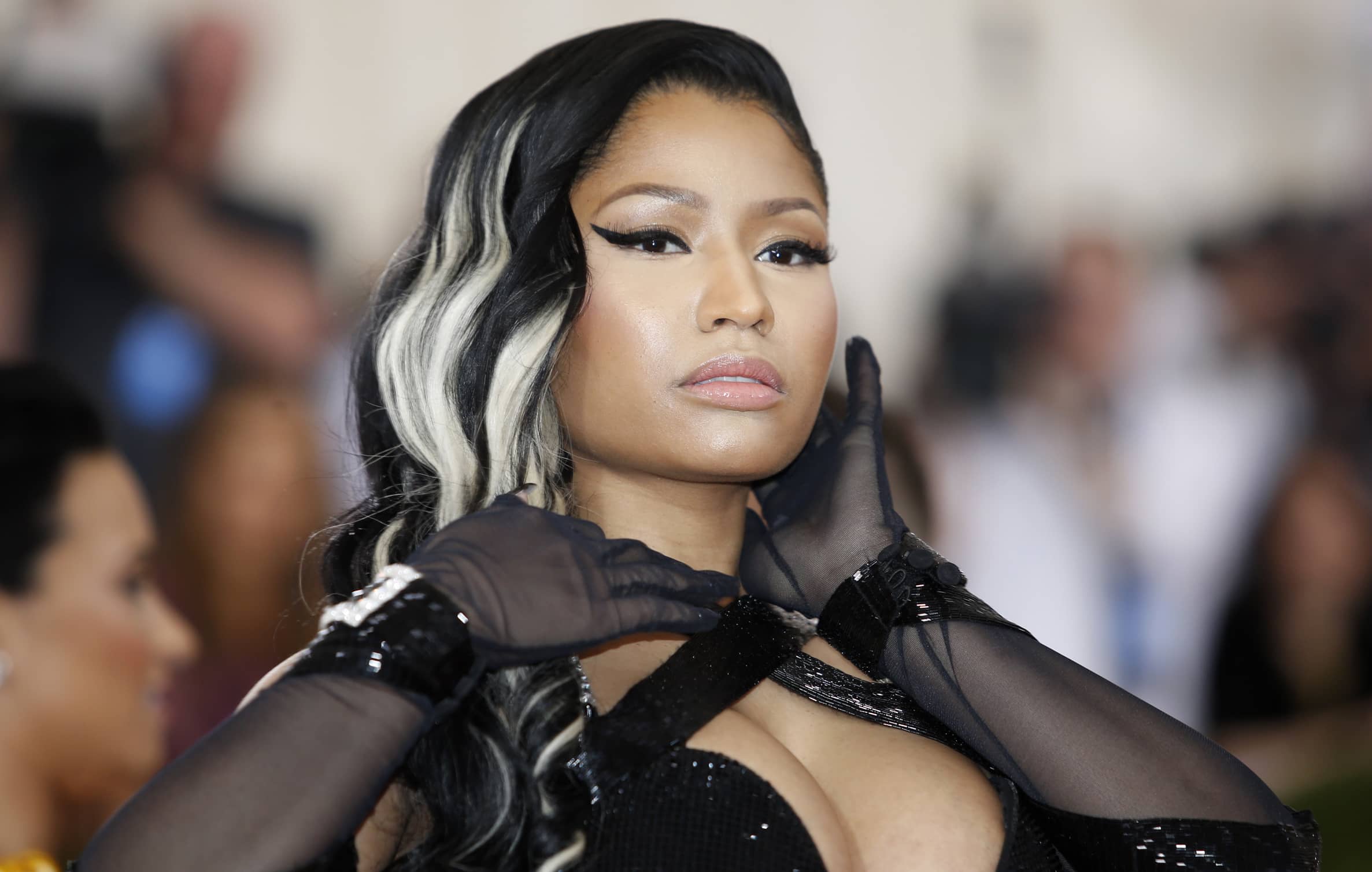 rapper-nicki-minaj-arrives-at-the-met-gala-in-new-york