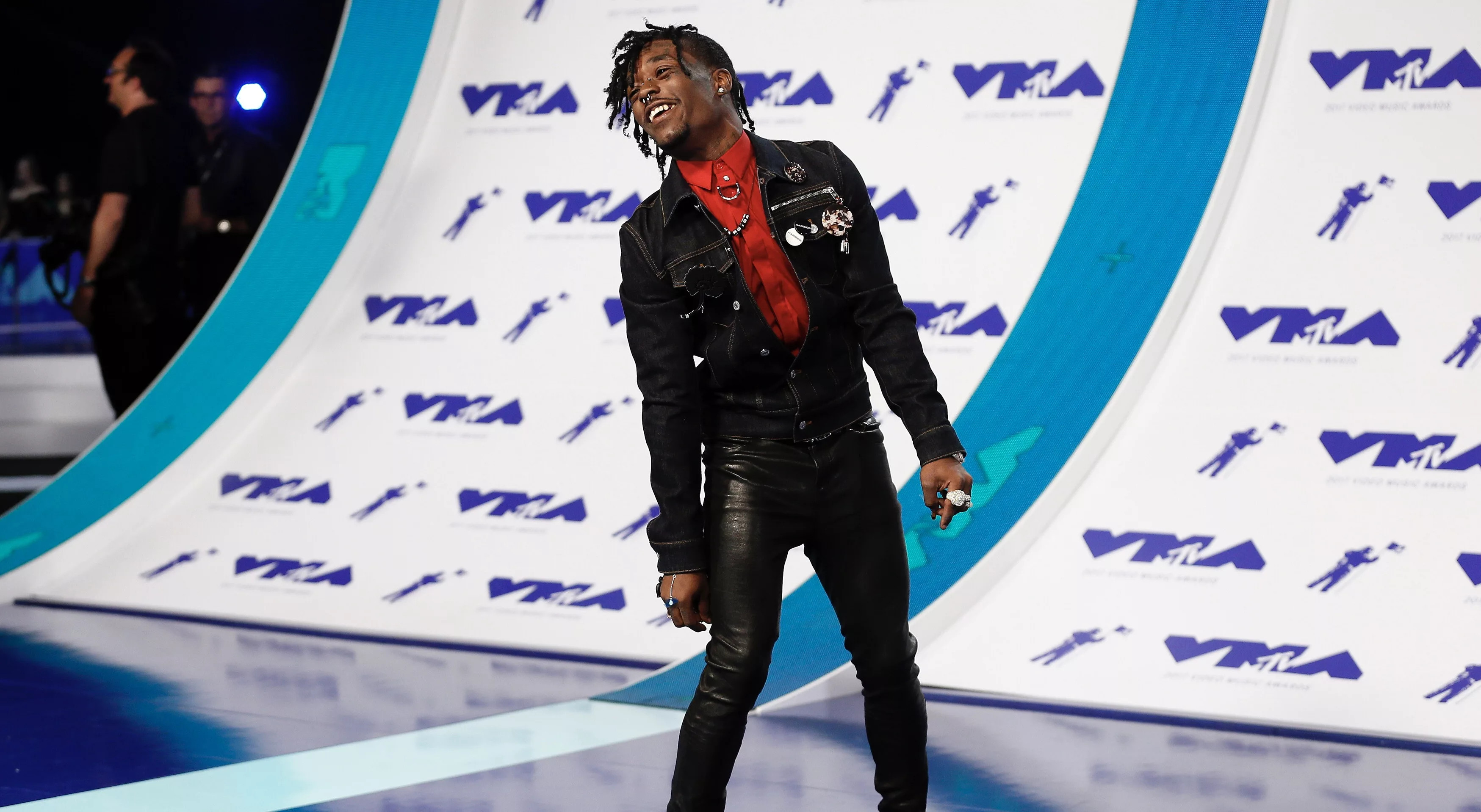 2017-mtv-video-music-awards-arrivals-inglewood-california-2