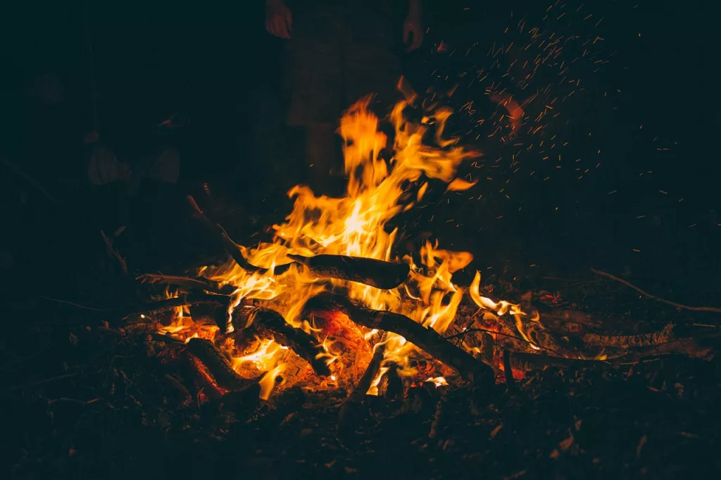 bonfire-1835829_1280