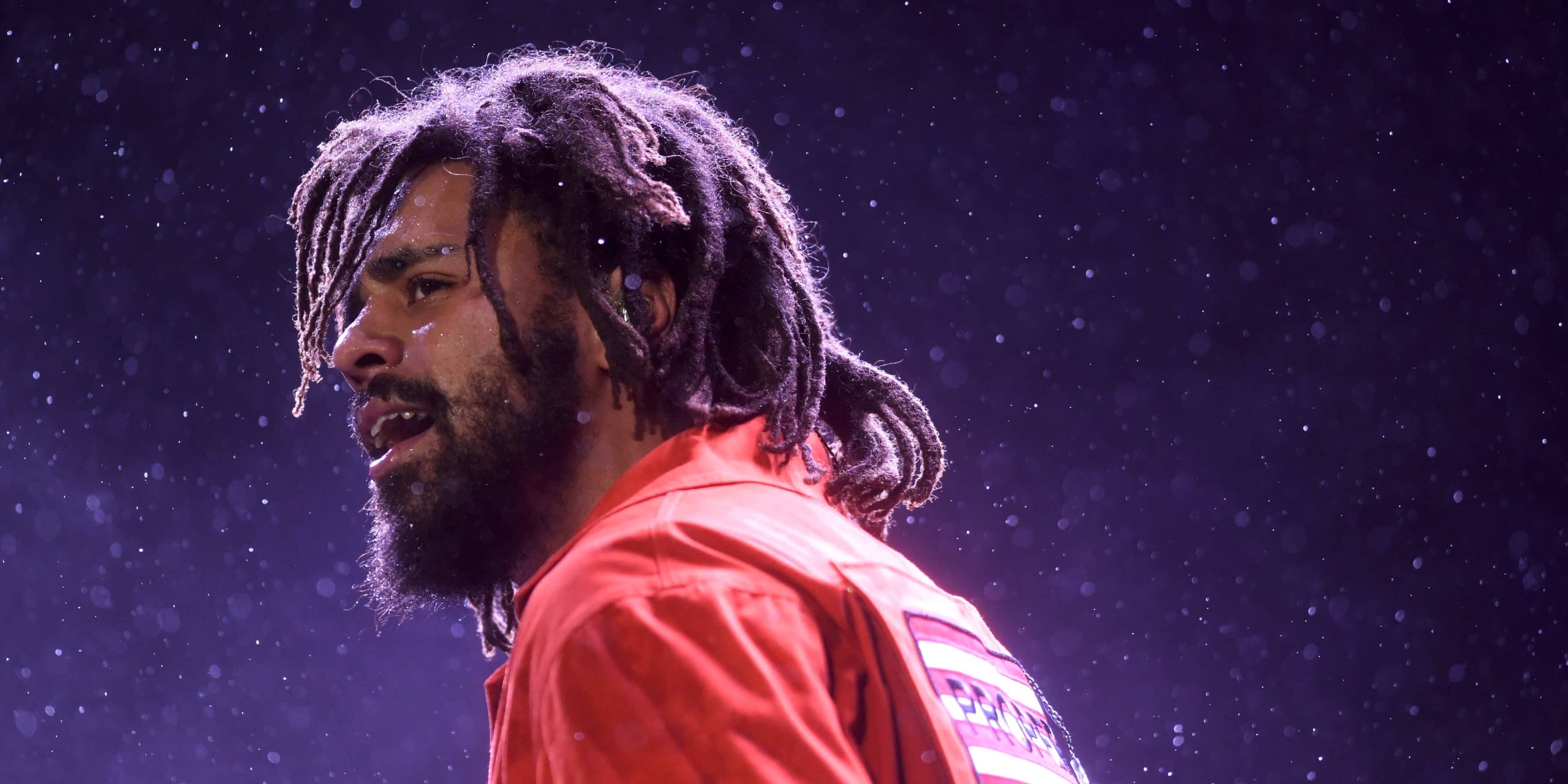 j-cole-performs-during-the-6th-annual-made-in-america-music-festival