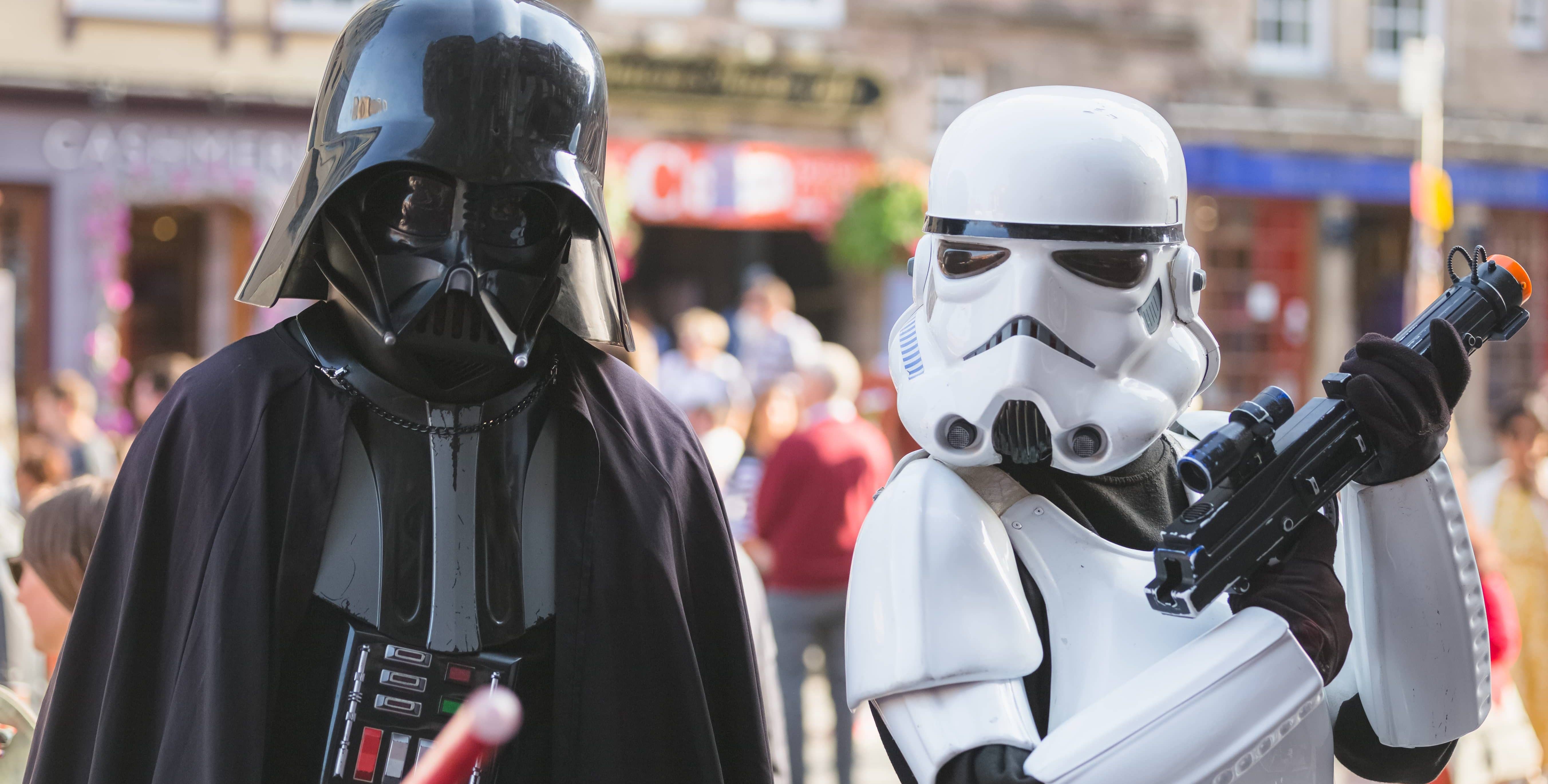 darth-vader-and-stormtrooper-at-edinburgh-fringe