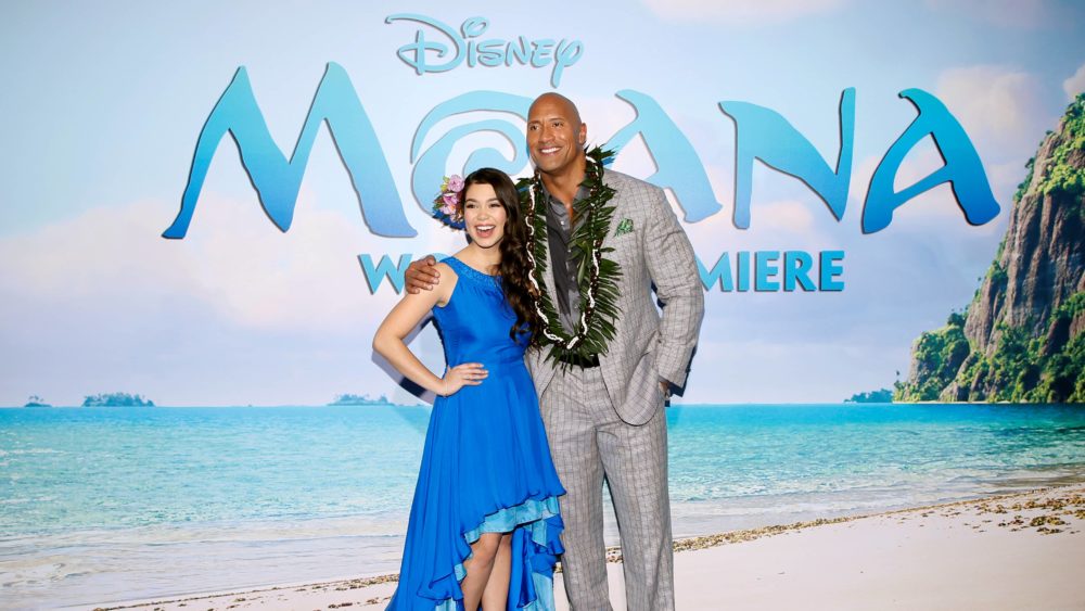 actors-dwayne-johnson-and-aulii-cravalho-pose-at-the-world-premiere-of-walt-disney-animation-studios-moana-as-a-part-of-afi-fest-in-hollywood