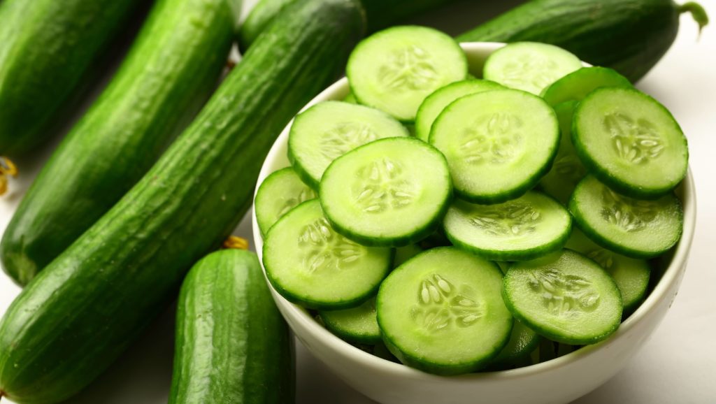 fresh-green-cucumber-salad