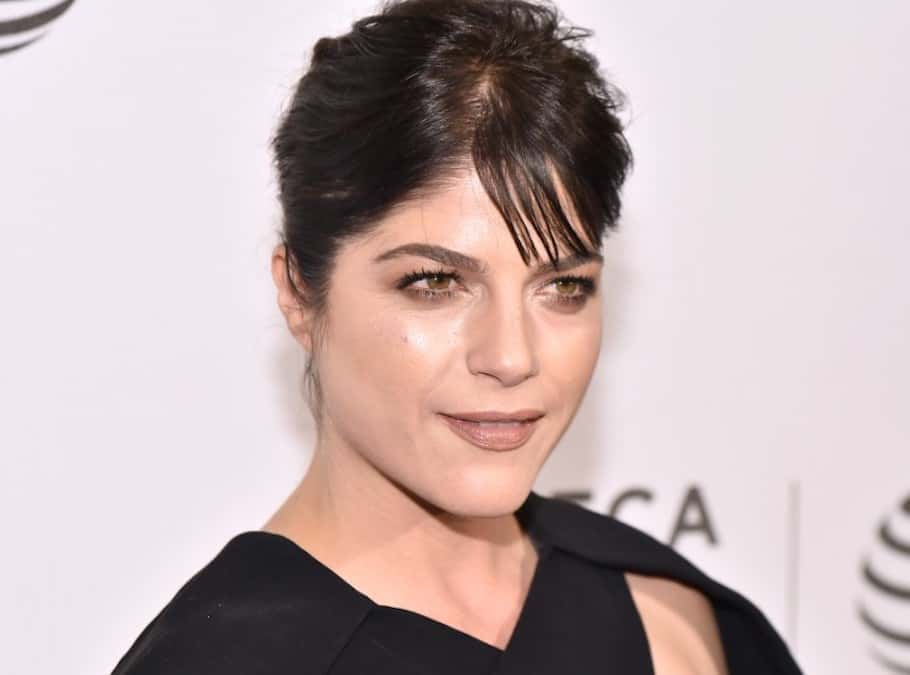 selma-blair_1540204360167-jpg_101059944_ver1-0
