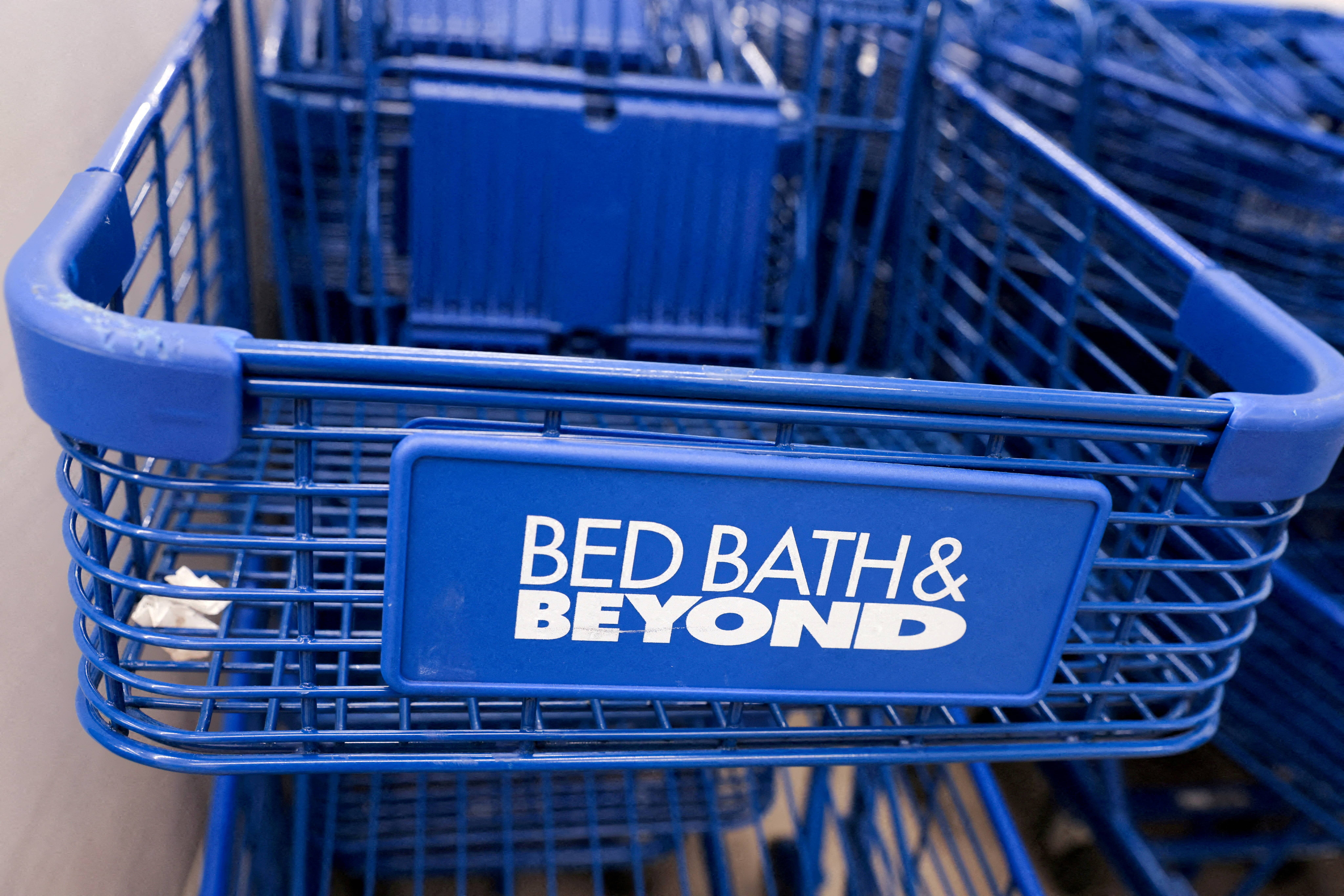 file-photo-a-shopping-cart-is-seen-at-a-bed-bath-beyond-store-in-manhattan-new-york-city