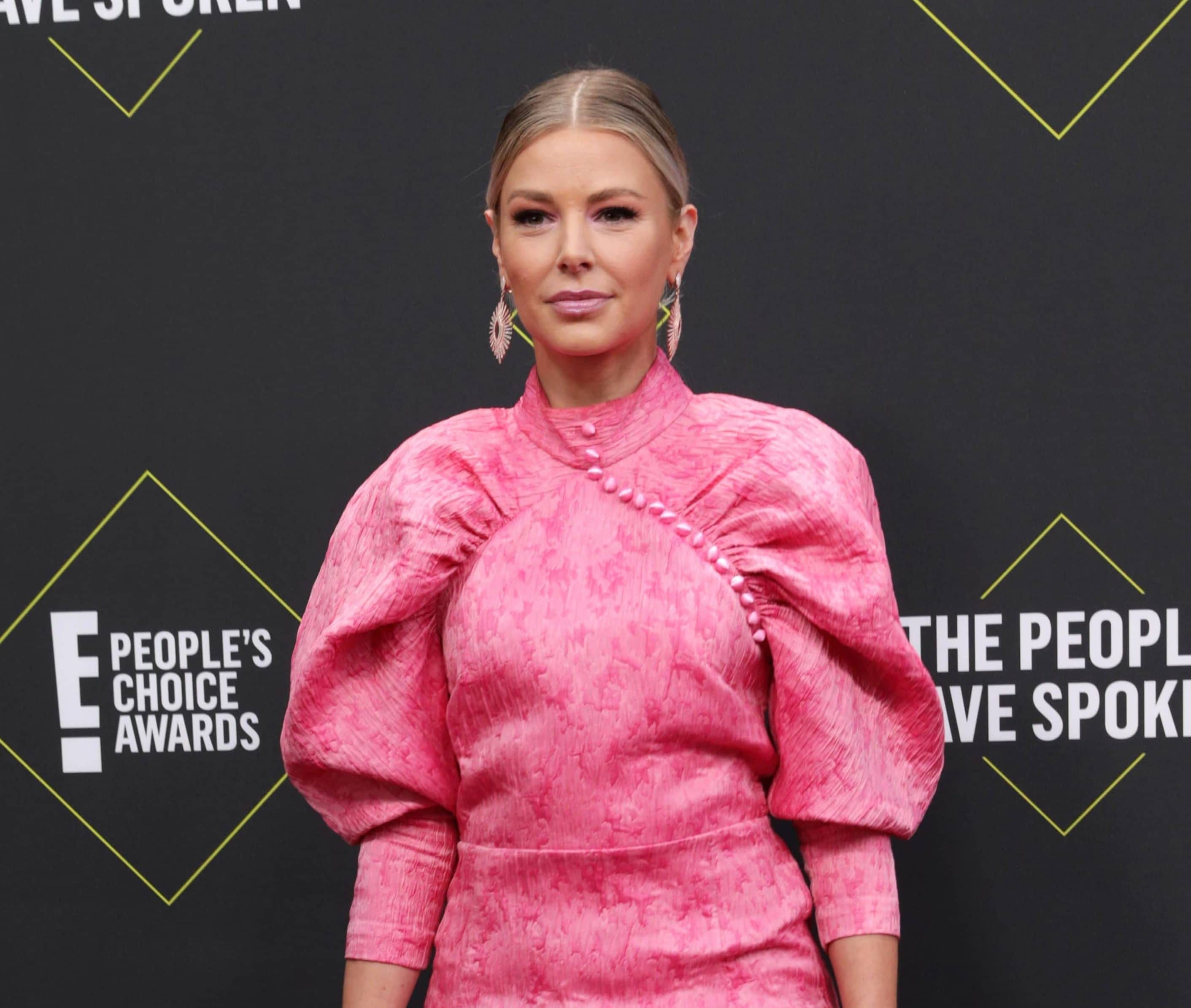 peoples-choice-awards-arrivals-santa-monica-california-u-s