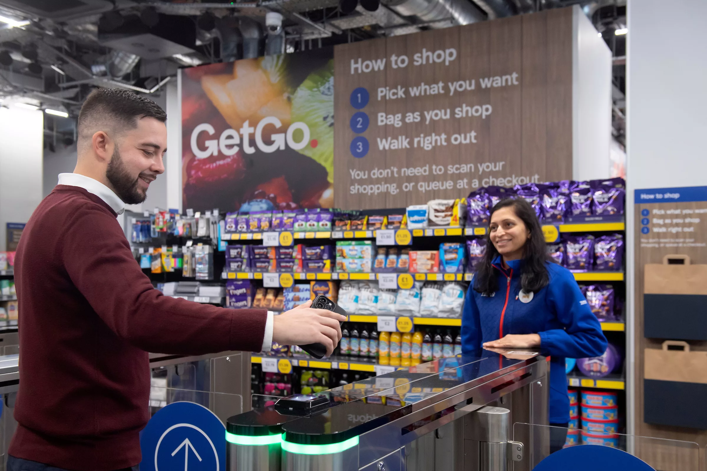 tesco-opens-checkout-free-store-in-london