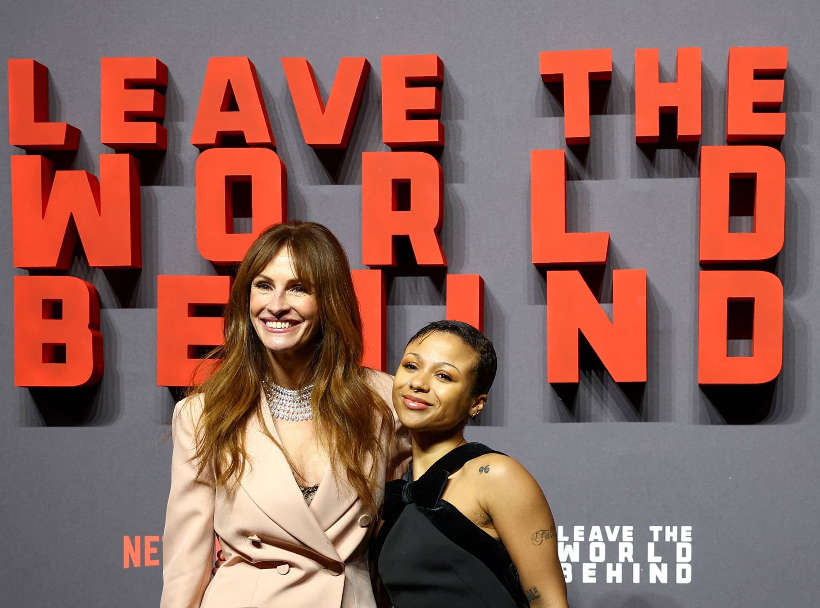 world-premiere-of-the-film-leave-the-world-behind-in-london