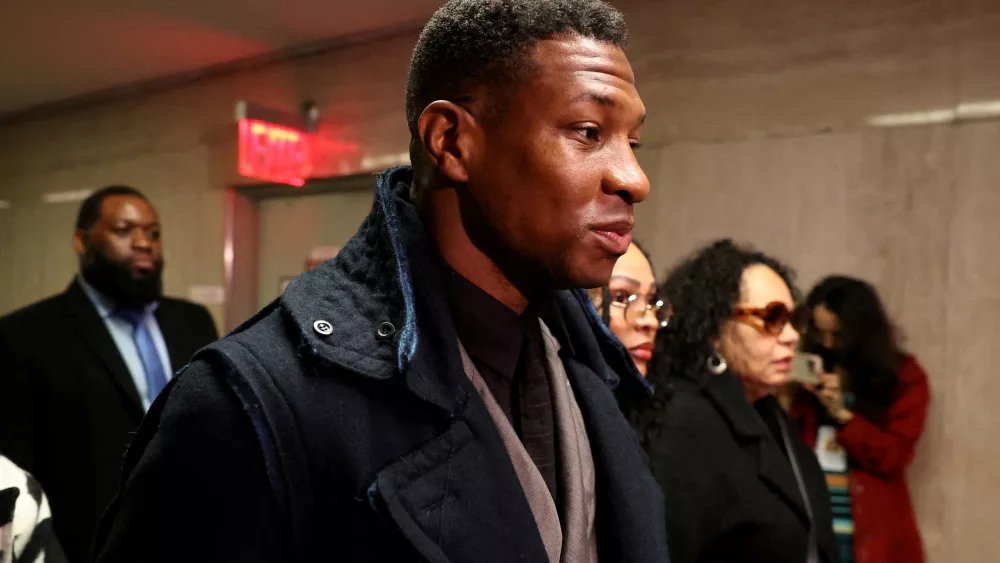 actor-jonathan-majors-arrives-with-meagan-good-for-the-jury-selection-in-his-assault-and-harassment-case-at-manhattan-criminal-court-in-new-york-city