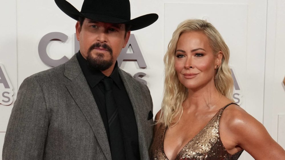 56th-annual-cma-awards-in-nashville-2