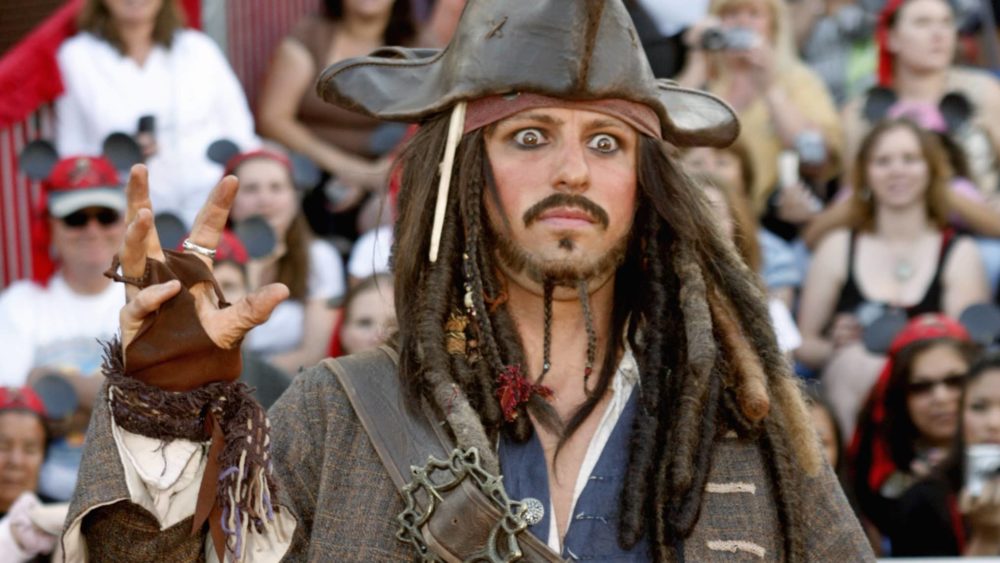 guest-dressed-as-character-captain-jack-sparrow-arrives-at-the-premiere-of-pirates-of-the-caribbean-at-worlds-end-in-anaheim