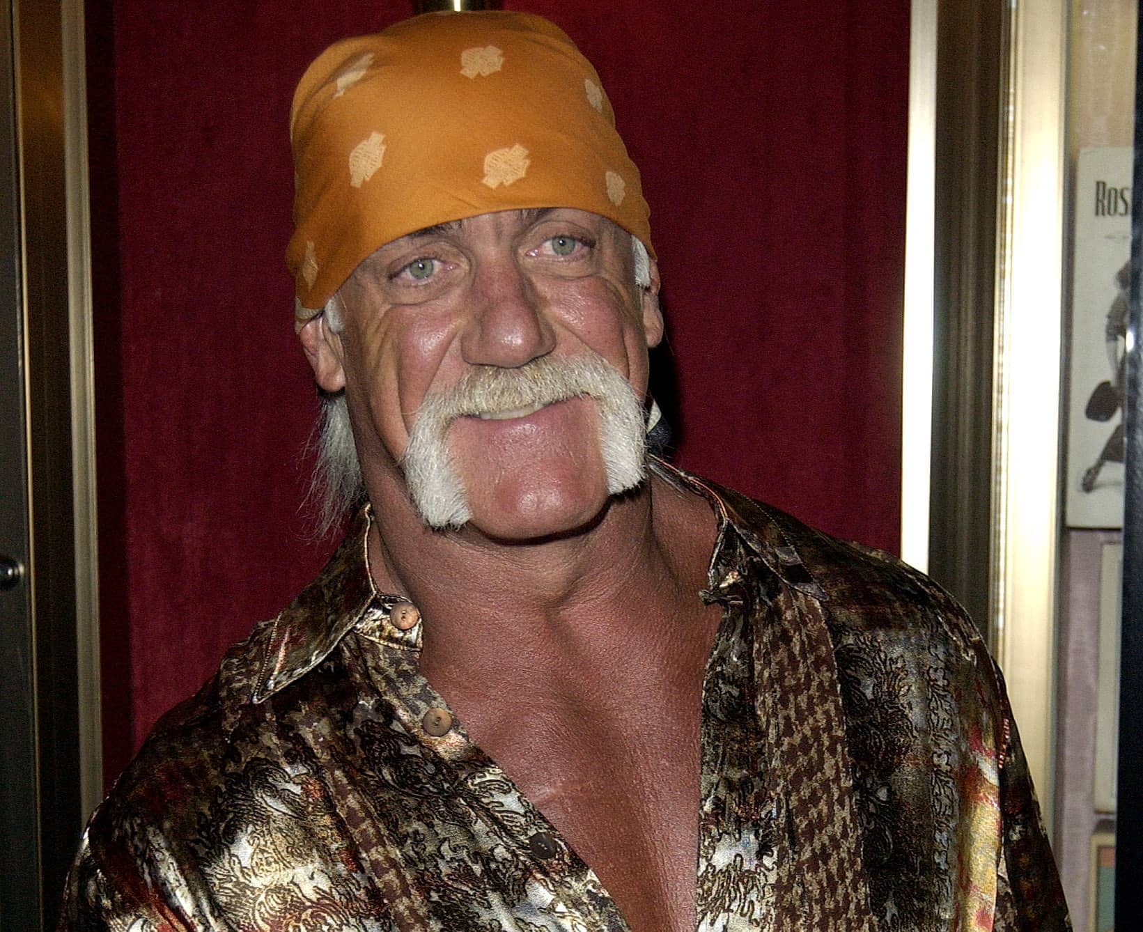 hulk-hogan-arrives-for-the-us-premiere-of-the-film-war-of-the-worlds-in-new-york