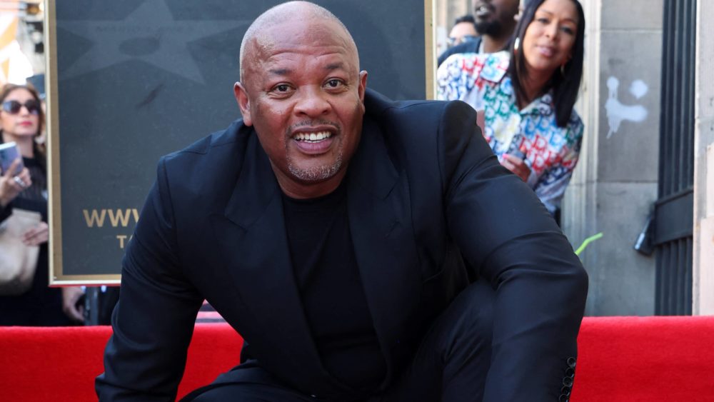 dr-dre-unveils-his-star-on-the-hollywood-walk-of-fame-in-los-angeles-2