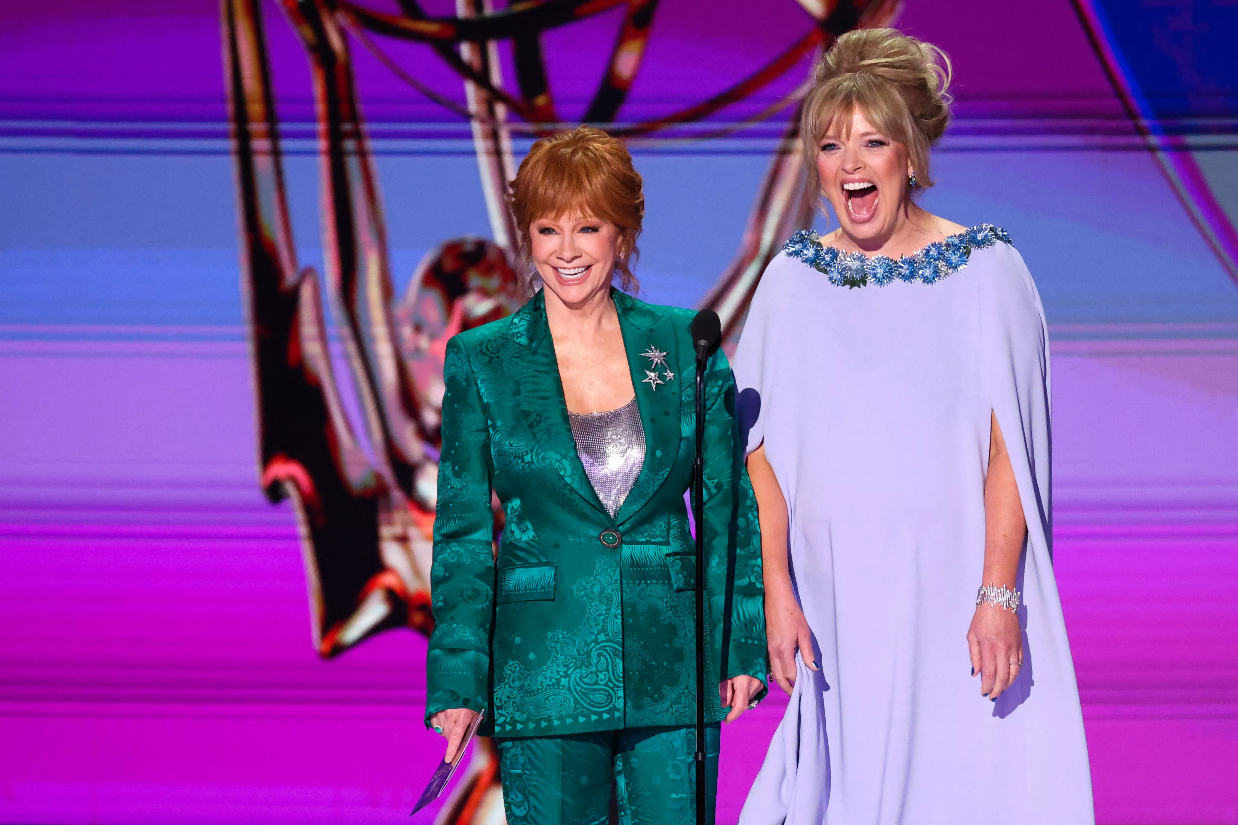 the-76th-primetime-emmy-awards-in-los-angeles-2