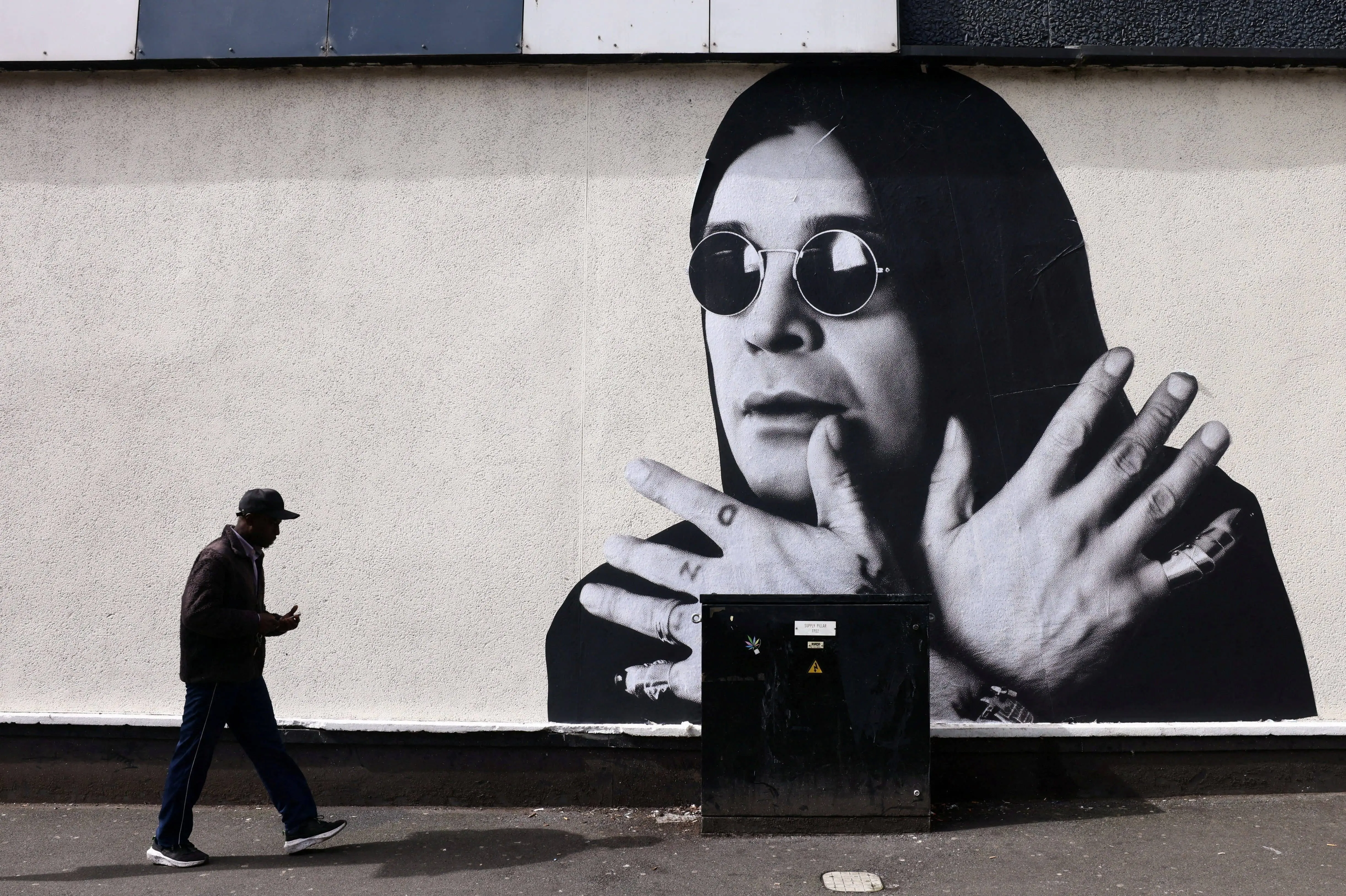 2025-07-30t112643z_1676963675_rc2xwfa28fw8_rtrmadp_3_people-ozzy-osbourne-1