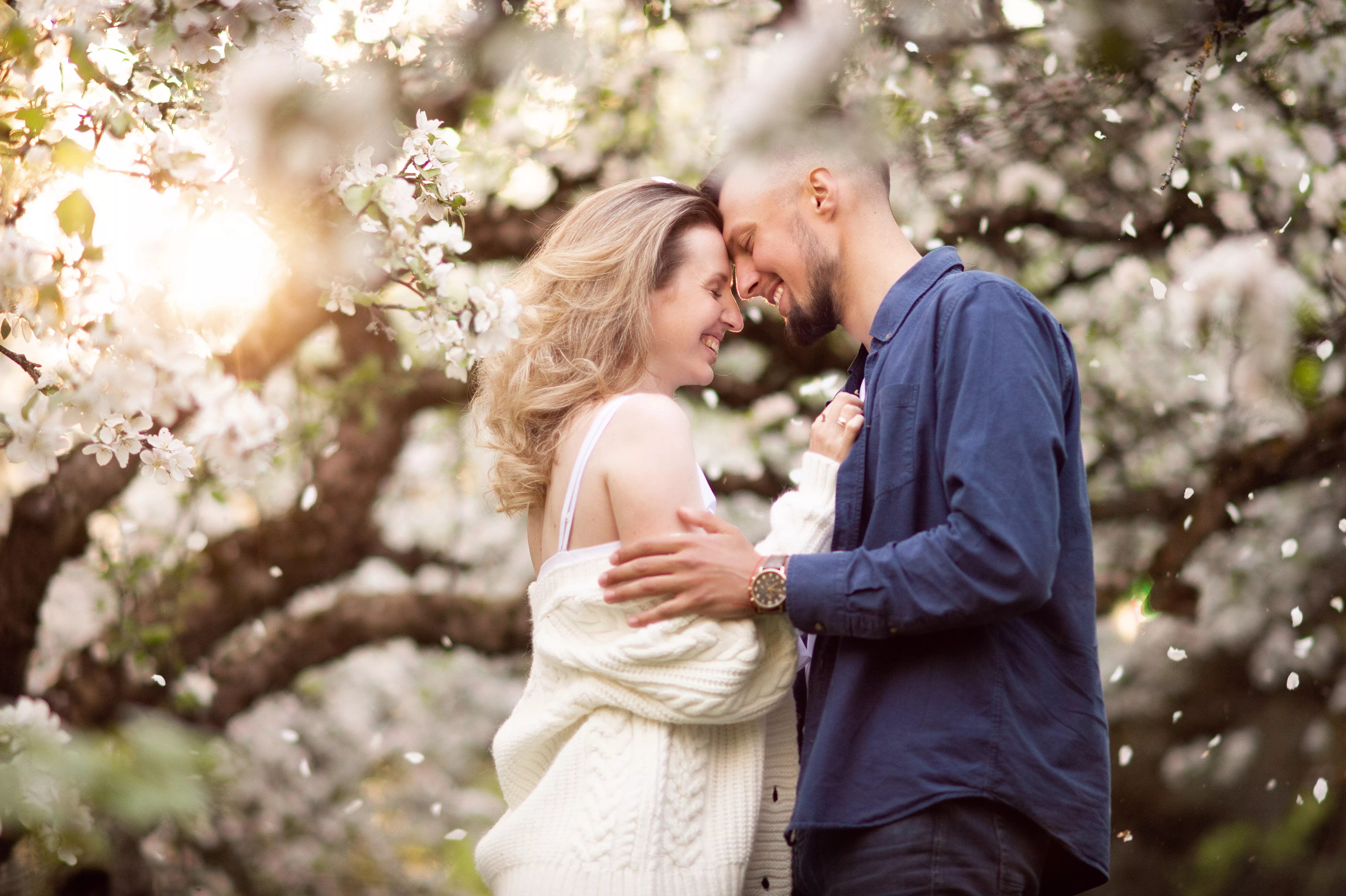 a-young-guy-looks-at-his-girlfriend-and-smiles-pe-2023-11-27-05-29-00-utc