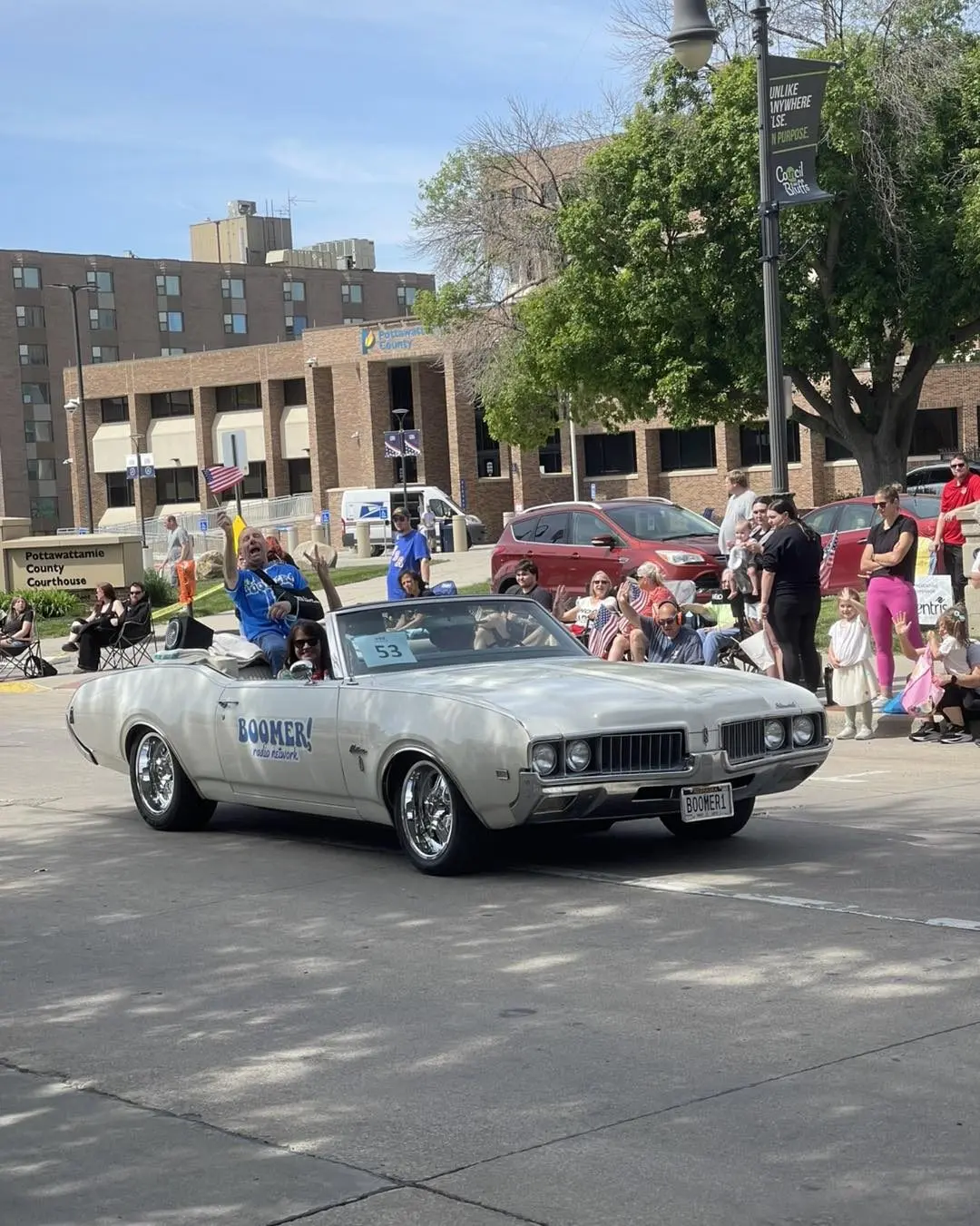 parade-3
