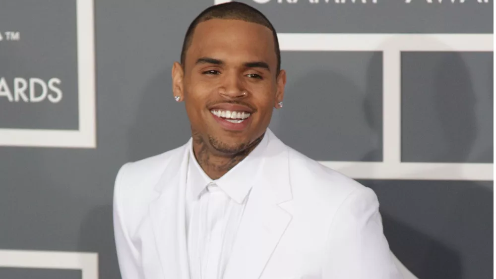 Chris Brown tops Billboard R&B albums chart with '11:11′ | Power 104.3