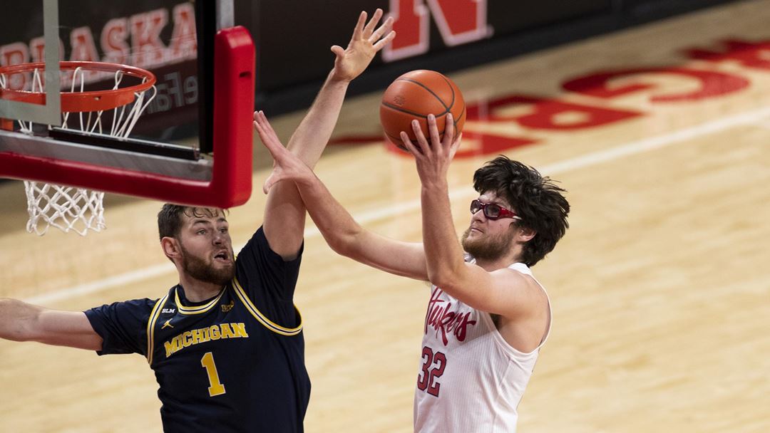 mbb_vs_michigan_mh_152_1
