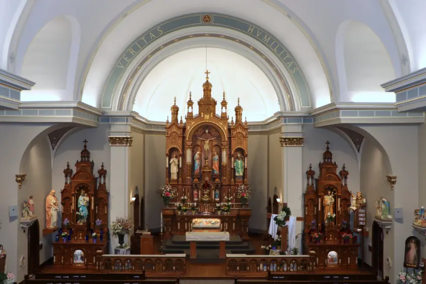 sanctuary-with-three-altars-carol-emanuel