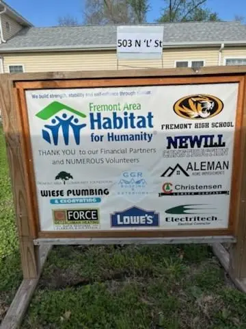 habitat-sign