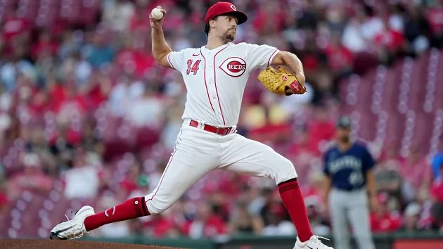 gettyimages_pitcher_090623813293