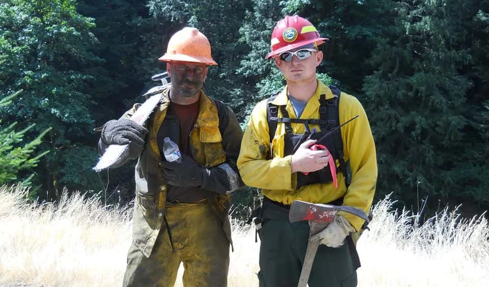 dept-of-forestry-facebook-two-firefighters-file331236