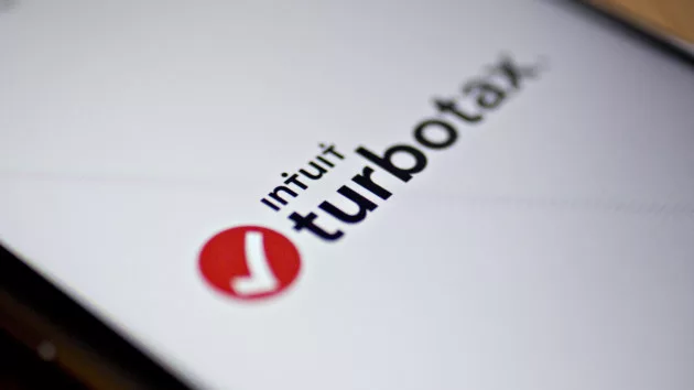 getty_33022_turbotax110287