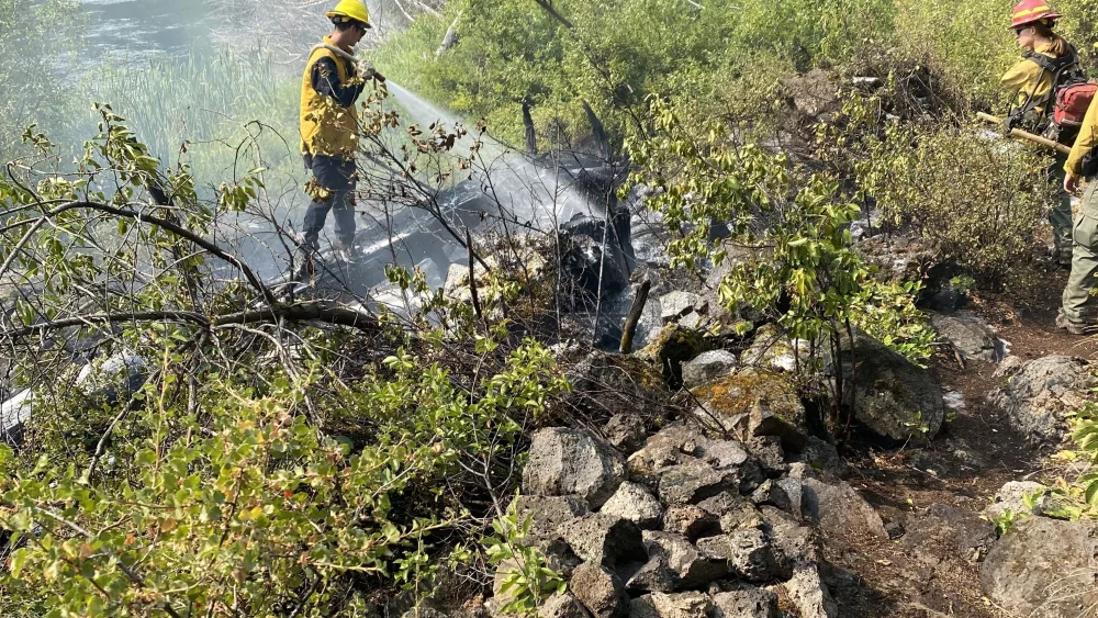 deschutes_brushfire-rotated123223