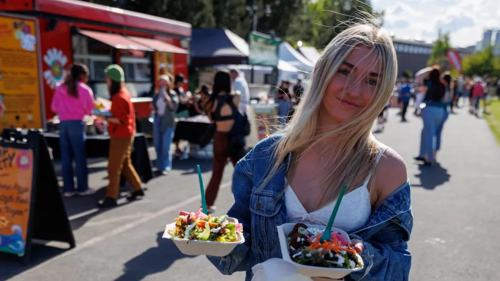 hha-food-carts-2777907