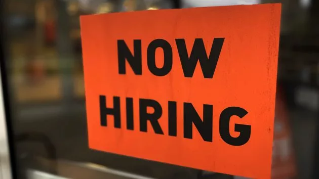 gettyrf_080522_jobsnowhiring1198259