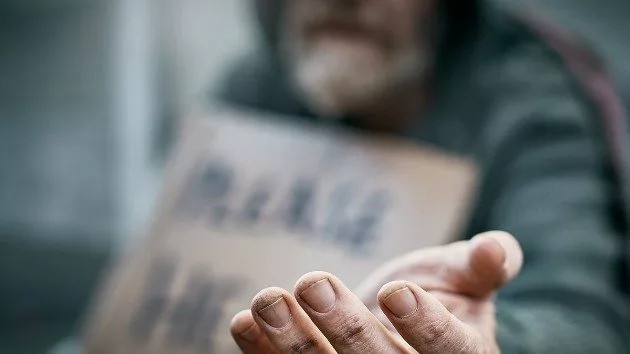 istock_2221_homelessman160174