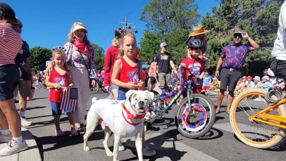 2024-pet-parade-image-01685956