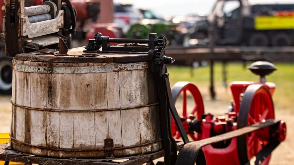 old-time-tractor-show125861