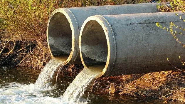 istock_12821_contaminatedwaterjpg376371