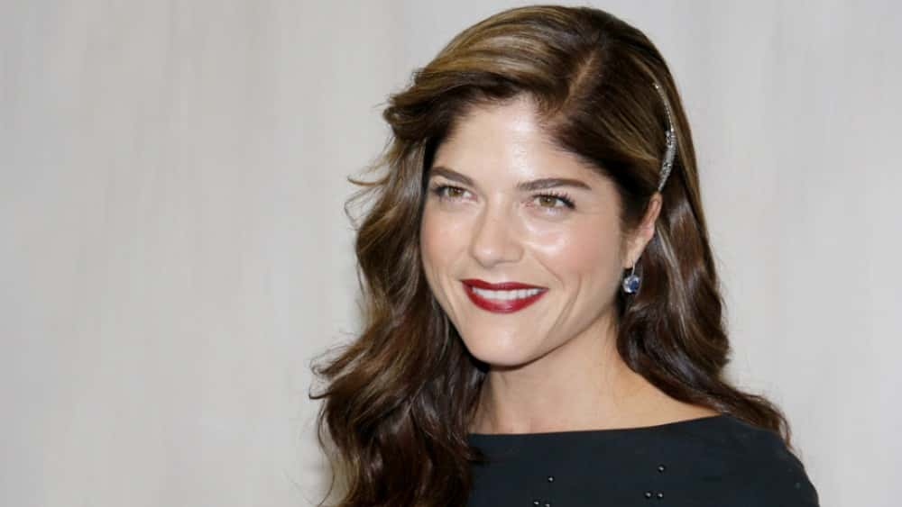 Actress Selma Blair Reveals She Was Diagnosed With Multiple Sclerosis ...