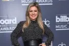 Kelly Clarkson arrives for the 'Kelly Clarkson photo call for the 2018 Billboard Music Awards on May 17^ 2018 in Universal City^ CA