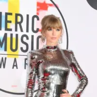 Taylor Swift at the 2018 American Music Awards at the Microsoft Theater on October 9^ 2018 in Los Angeles^ CA
