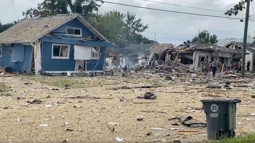 tanneredwards_houseexplosion_081022