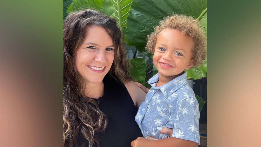 brennalyons_brennalyons_100422