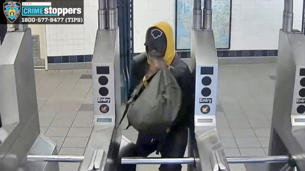 subway-pusher-ht-jef-221025_1666719648775_hpmain_16x9_99228129